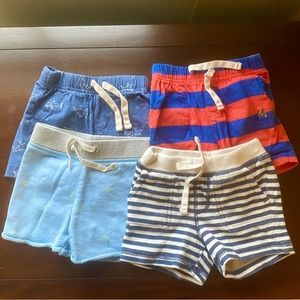 4 for 1! Gap shorts 12- 18 months